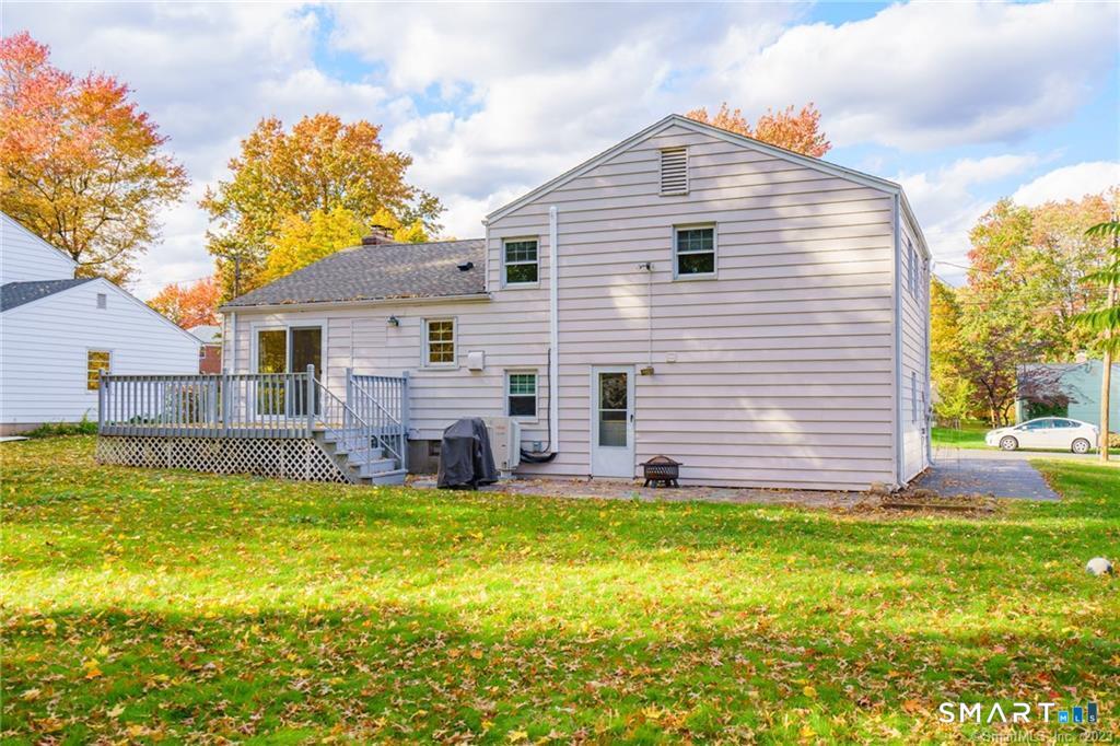 33 Sky View Drive West Hartford CT 06117