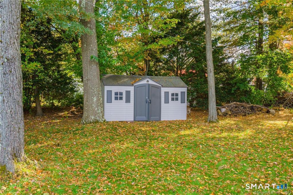 33 Sky View Drive West Hartford CT 06117