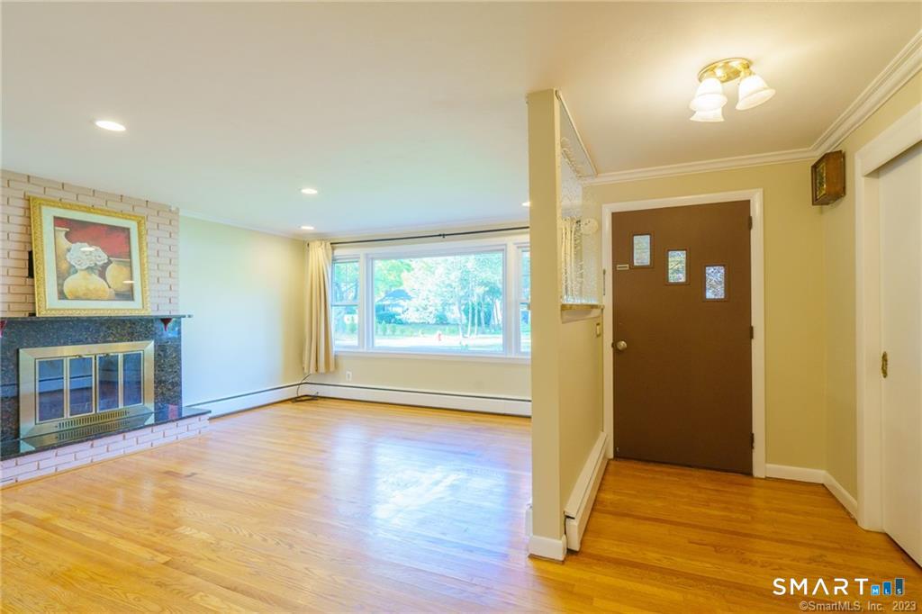 33 Sky View Drive West Hartford CT 06117