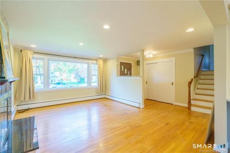 33 Sky View Drive West Hartford CT 06117