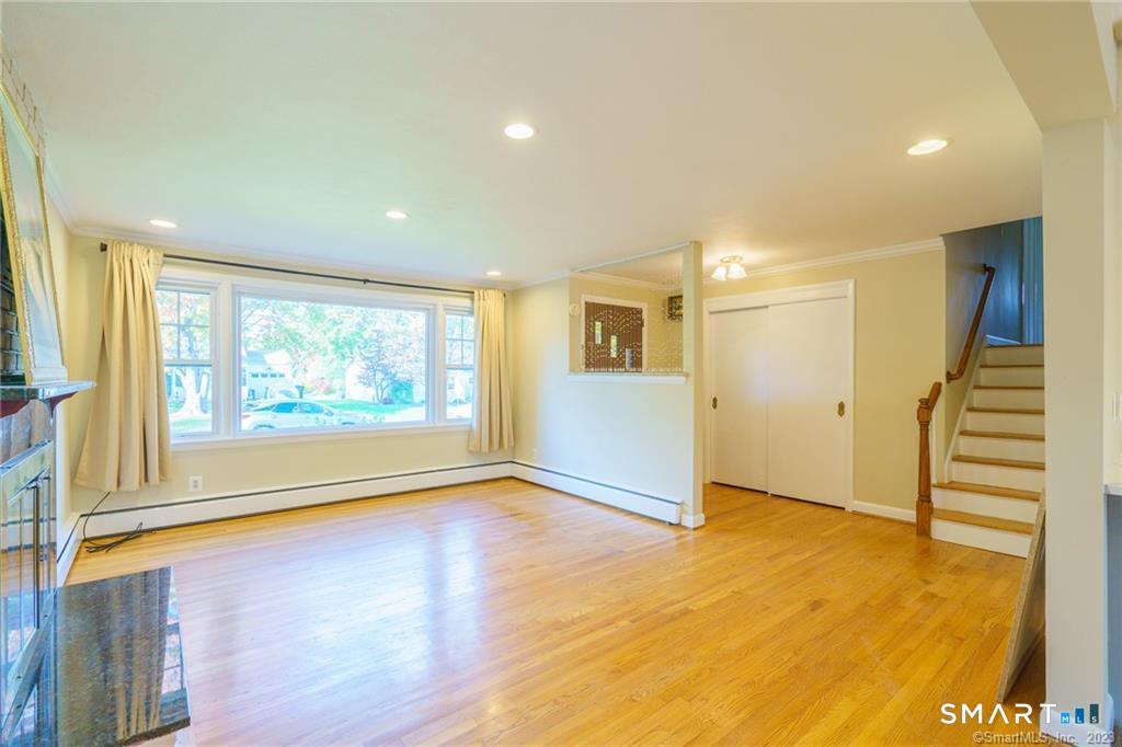 33 Sky View Drive West Hartford CT 06117