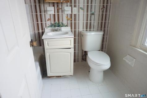472 Prospect Avenue Hartford CT 06105