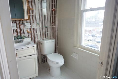 472 Prospect Avenue Hartford CT 06105