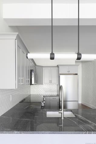 133 Bank Street New London CT 06320