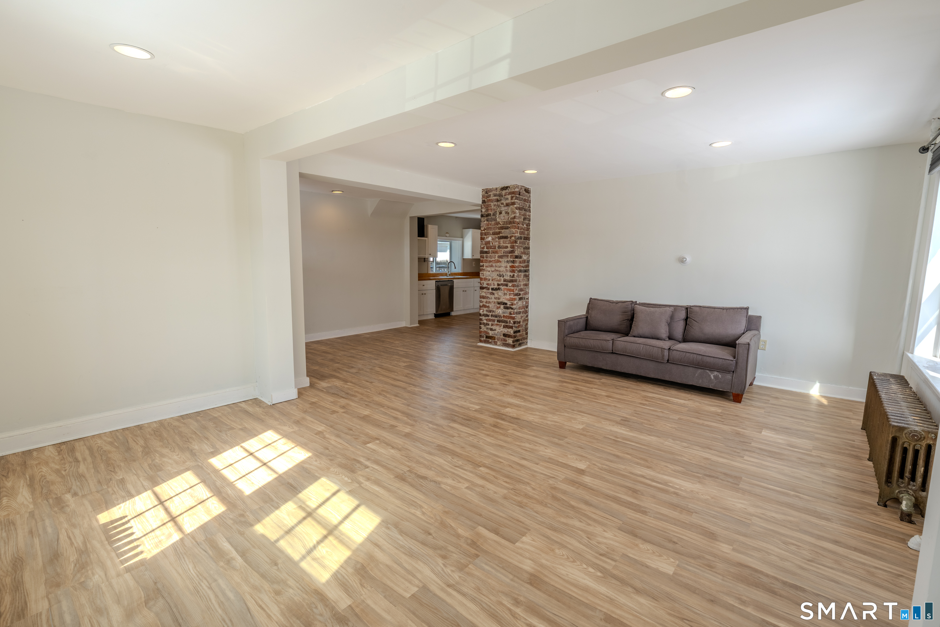 12 Jackson Avenue Stratford CT 06615