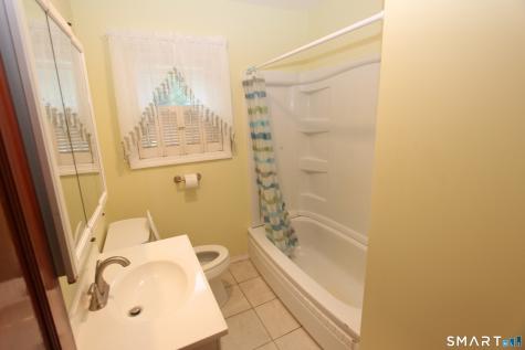 22 Brook Street Seymour CT 06483
