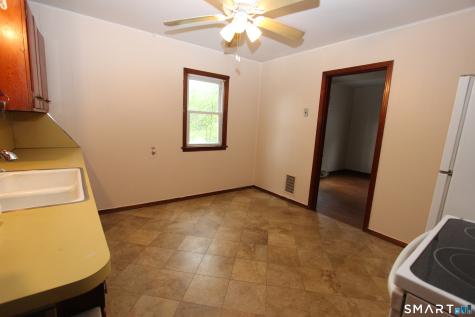 22 Brook Street Seymour CT 06483