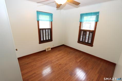 22 Brook Street Seymour CT 06483