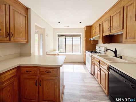 95 Farmington Chase Crescent Farmington CT 06032