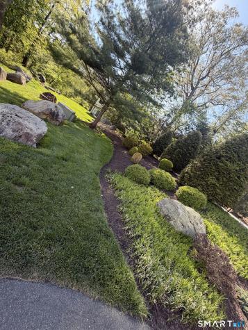 2-A Jeanette Road Danbury CT 06811