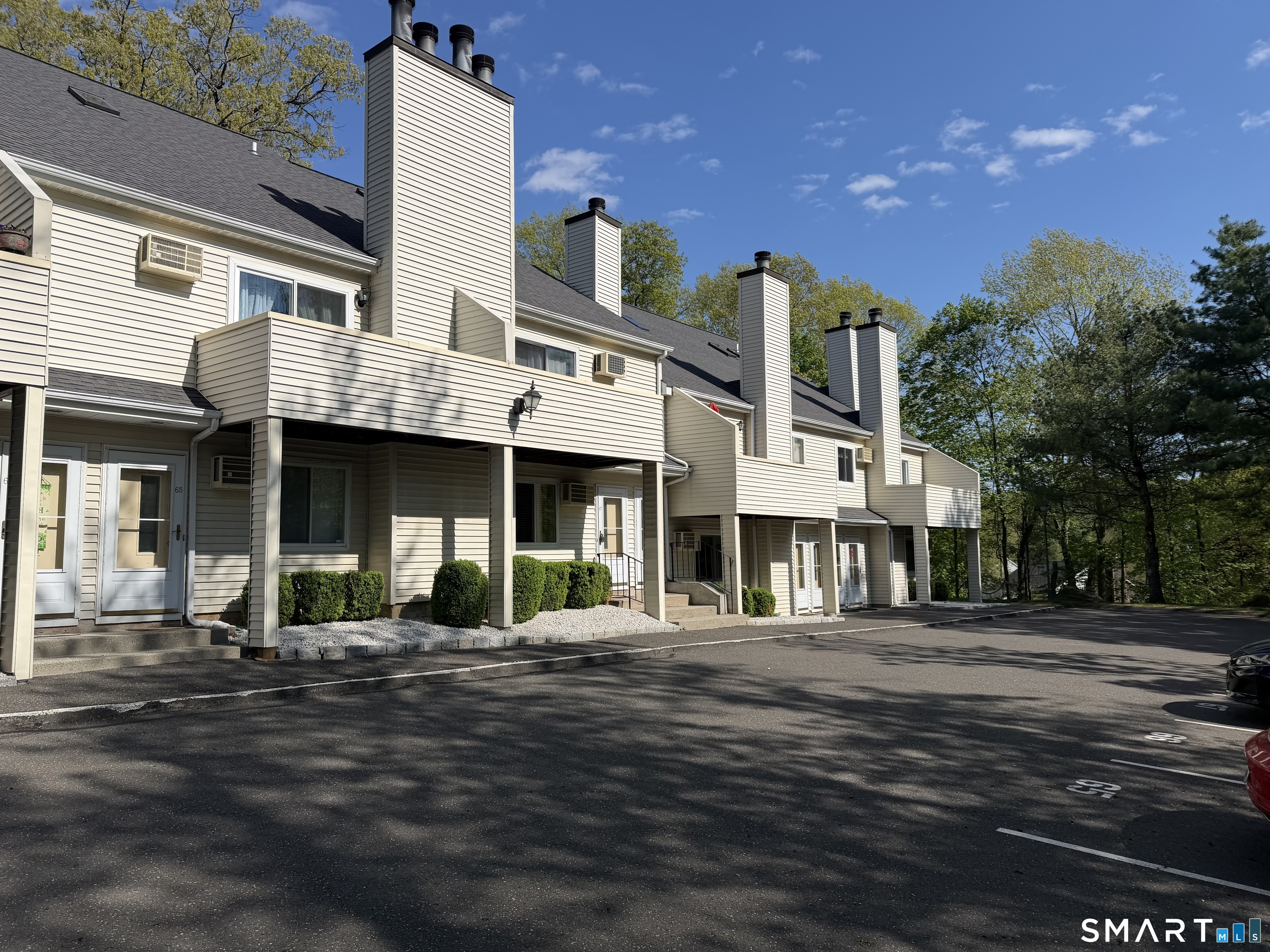 2-A Jeanette Road Danbury CT 06811