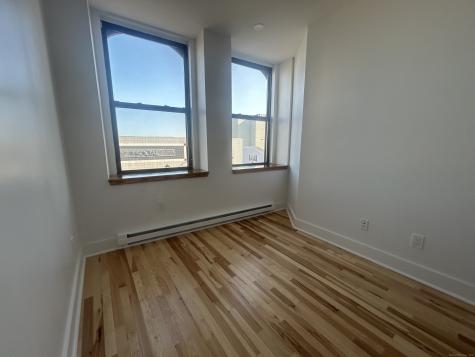 207 Bank Street New London CT 06320