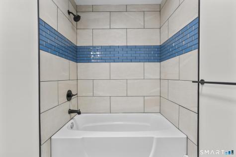 32 Woodhaven Drive Burlington CT 06013