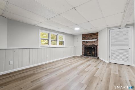 32 Woodhaven Drive Burlington CT 06013