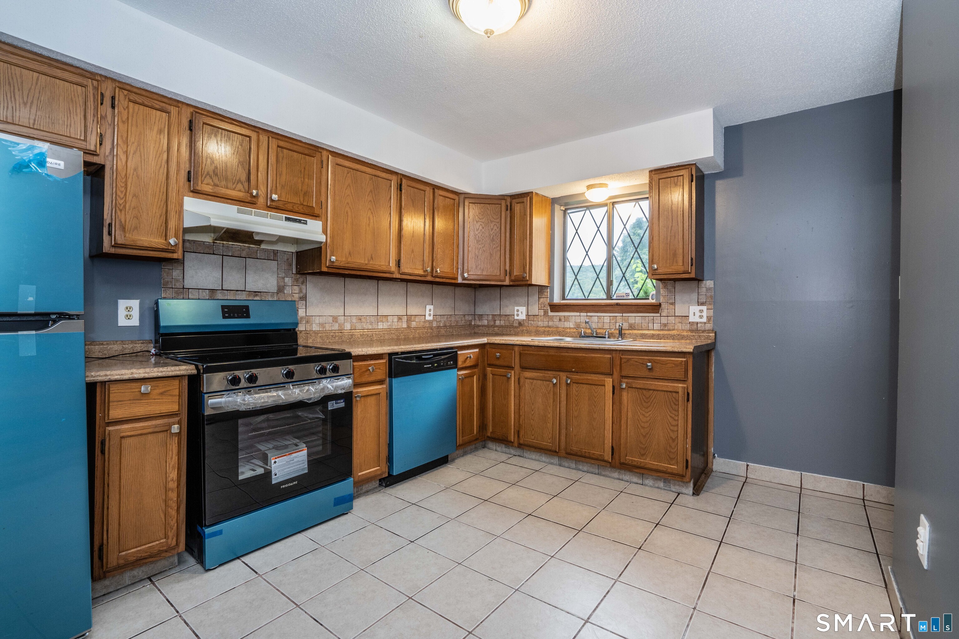 7 Mark Lane Waterbury CT 06074