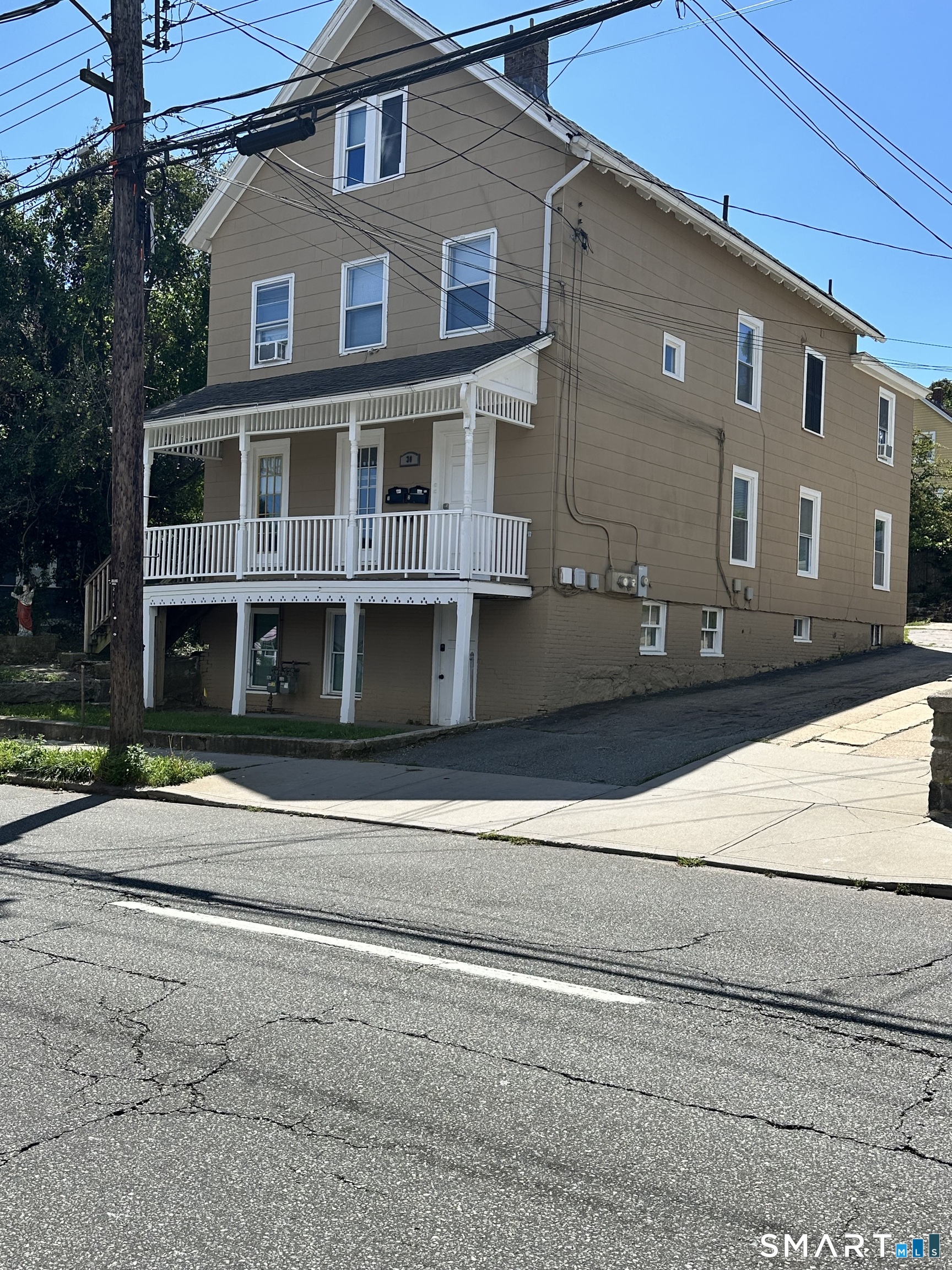 30 Jefferson Avenue New London CT 06320
