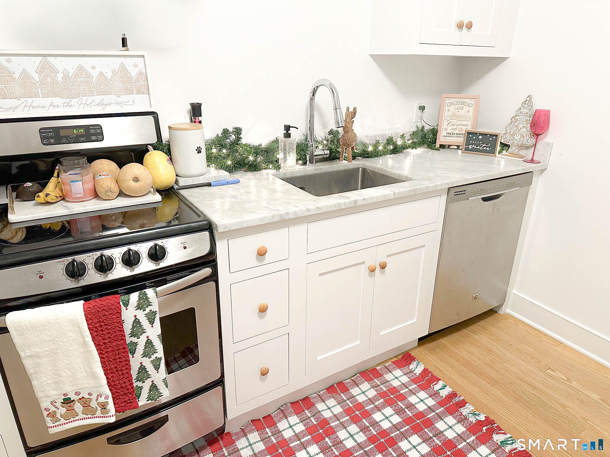 16 W. Main Street Sharon CT 06069