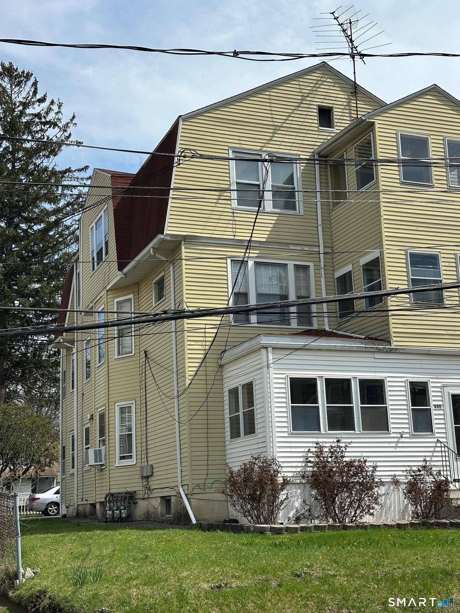 448 Hillside Avenue Hartford CT 06106