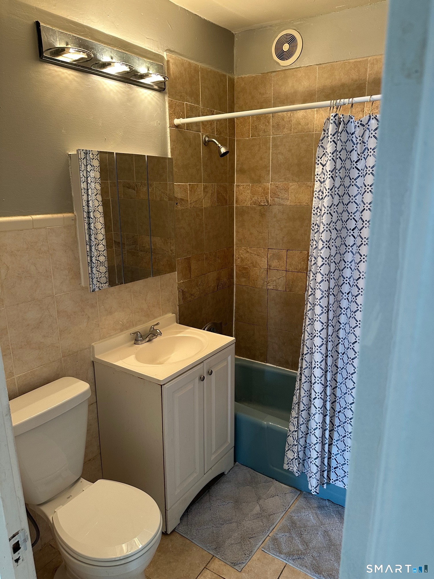 448 Hillside Avenue Hartford CT 06106