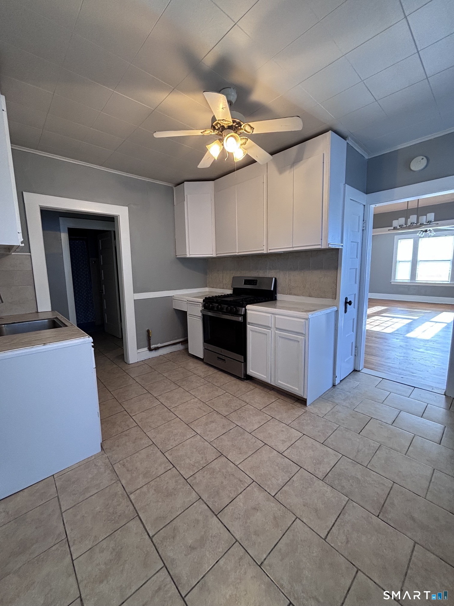 448 Hillside Avenue Hartford CT 06106