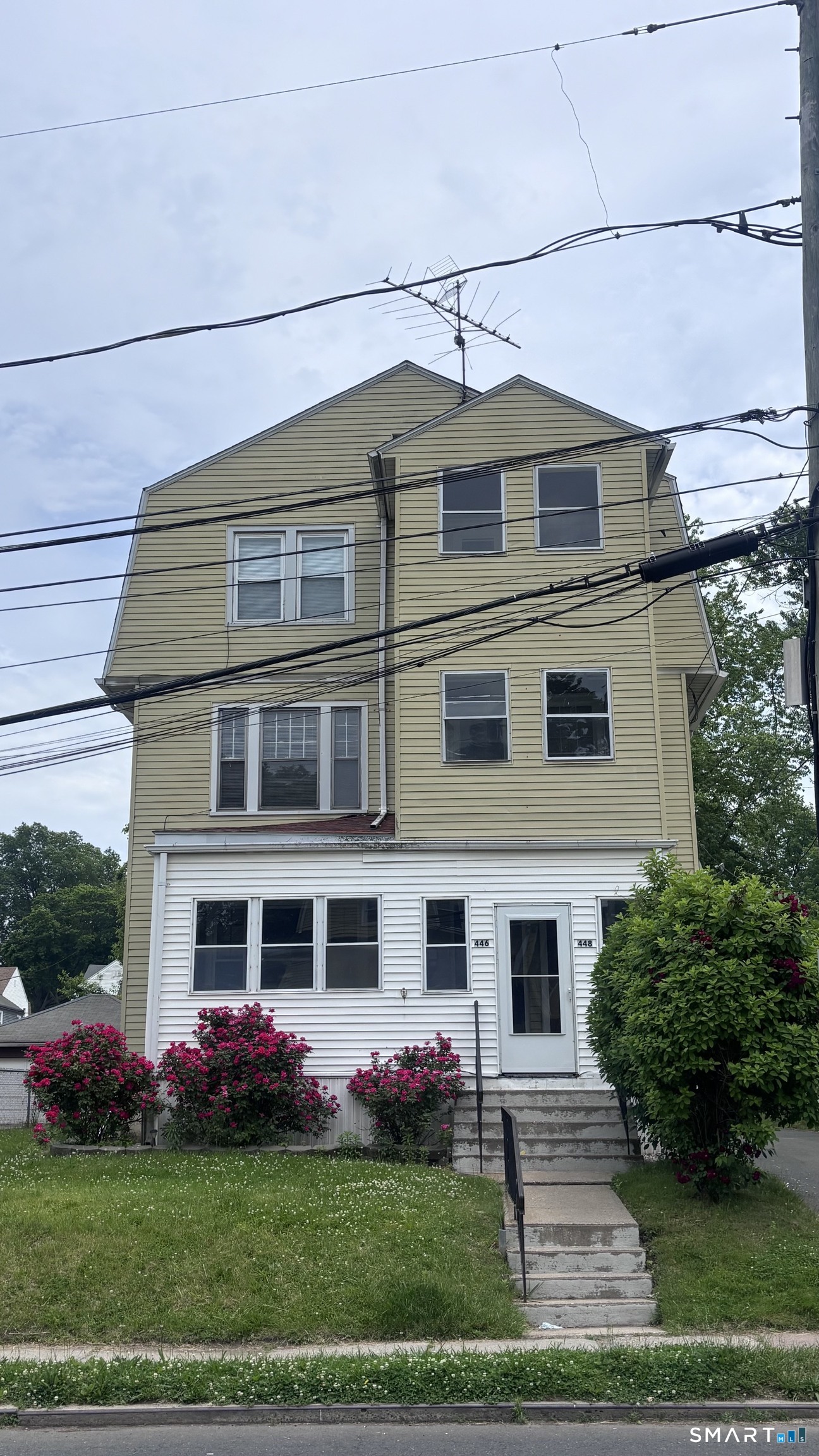 448 Hillside Avenue Hartford CT 06106