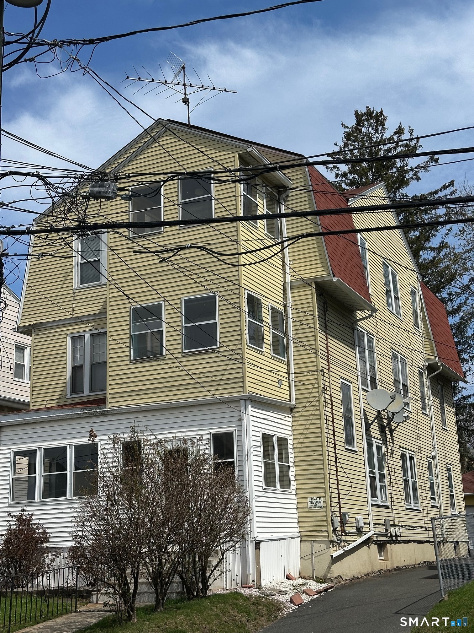 448 Hillside Avenue Hartford CT 06106