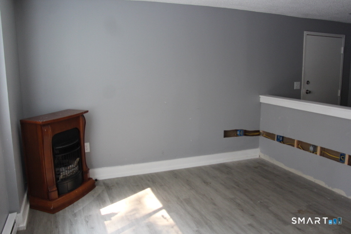 33 Lake Street Norwich CT 06360