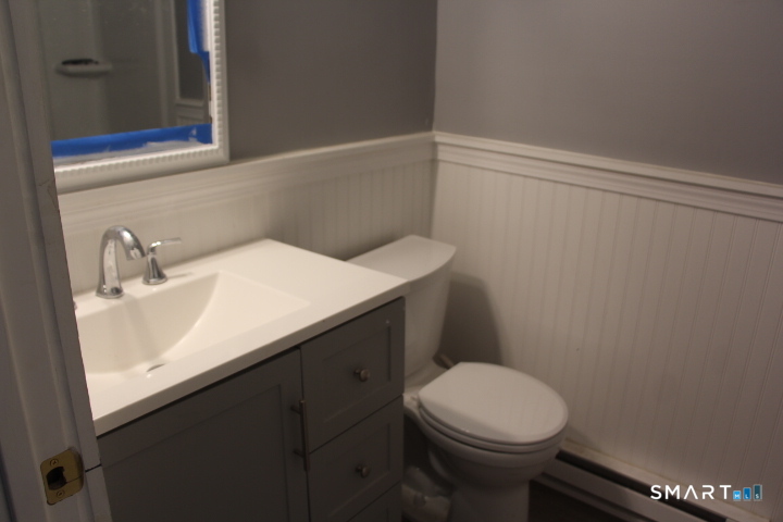 33 Lake Street Norwich CT 06360