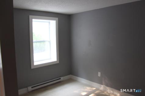 33 Lake Street Norwich CT 06360