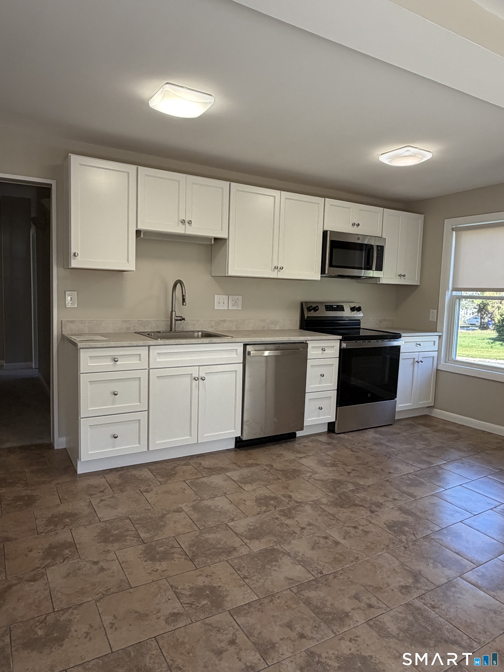 52 Millstone West Road Waterford CT 06385
