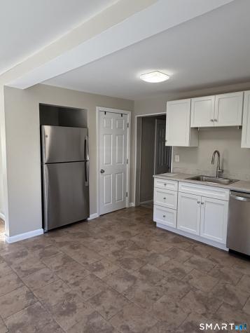 52 Millstone West Road Waterford CT 06385