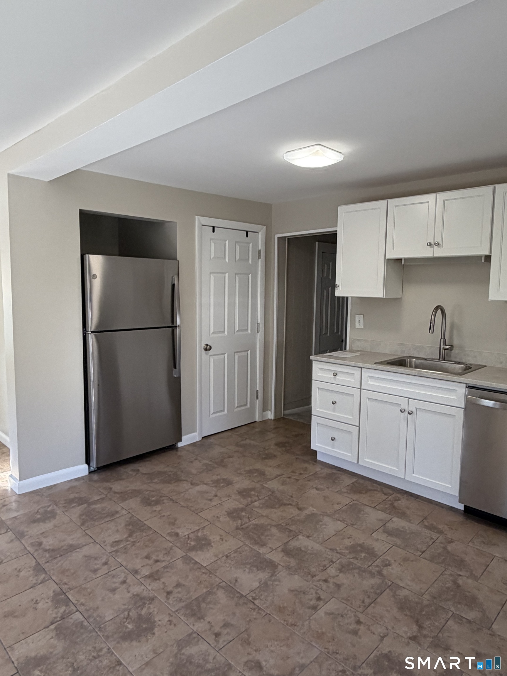 52 Millstone West Road Waterford CT 06385