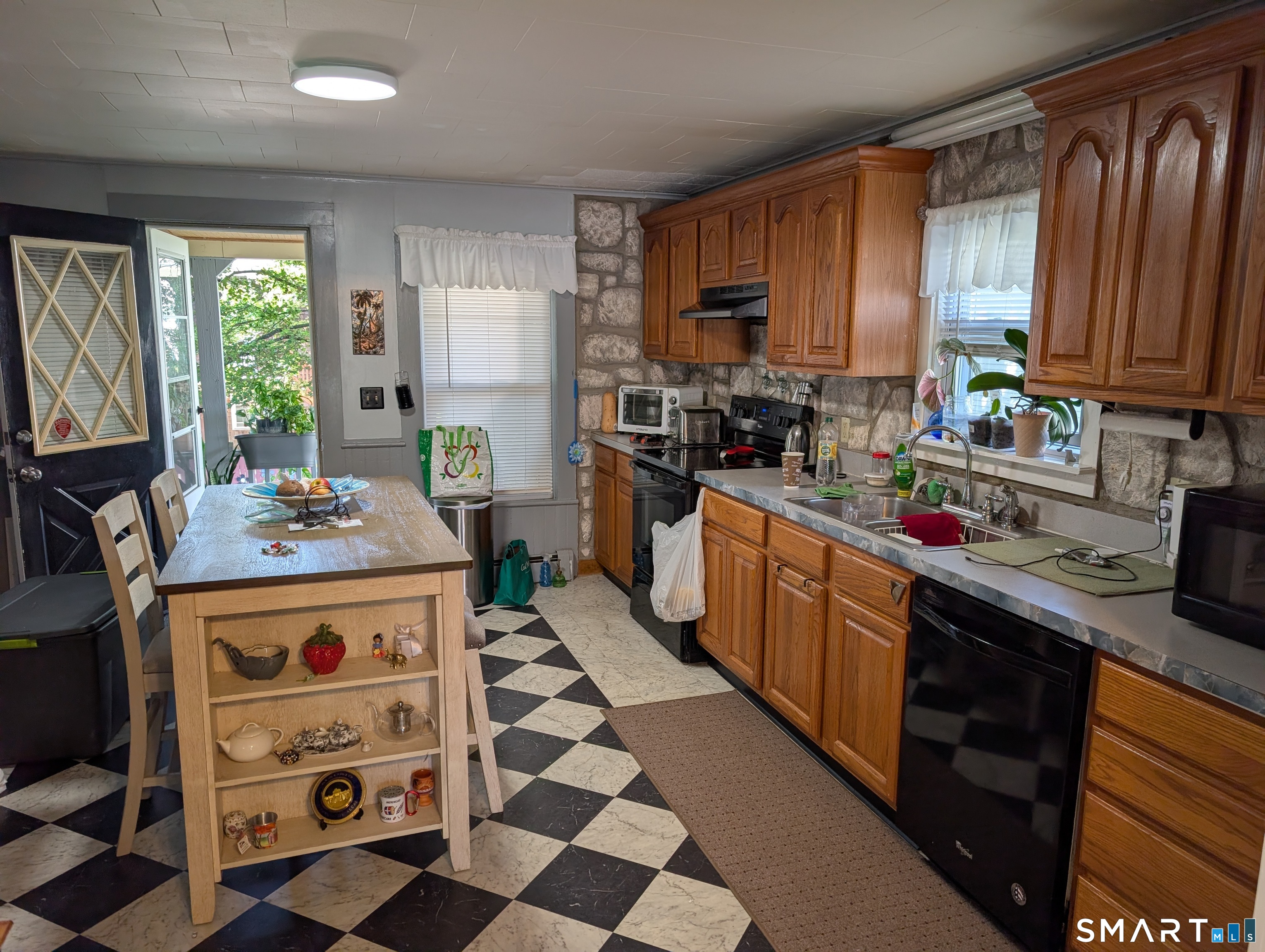 50 Green Street Putnam CT 06260