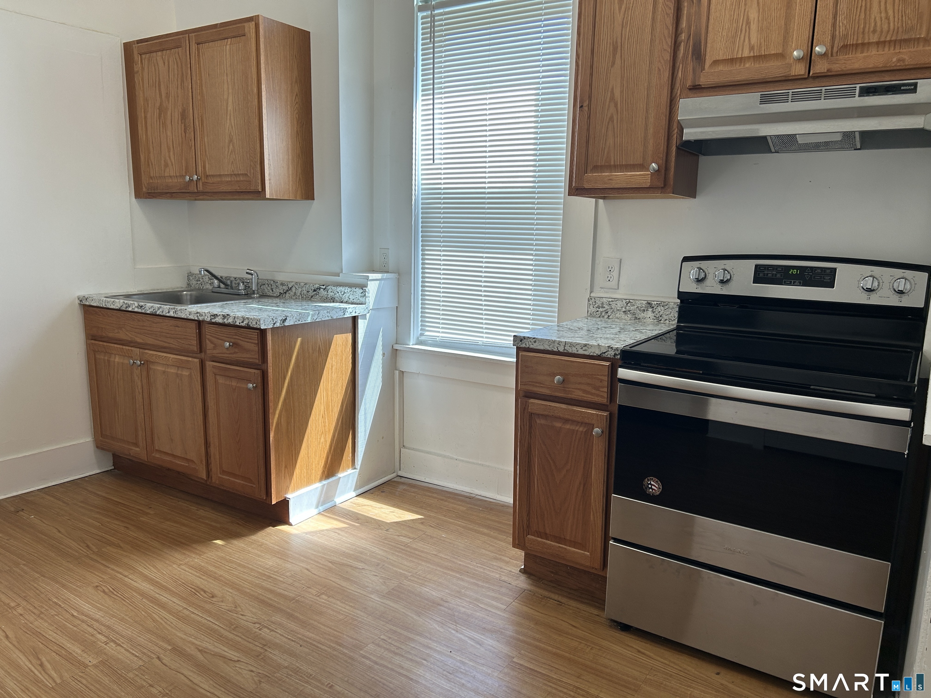 26 Prospect Street New London CT 06320