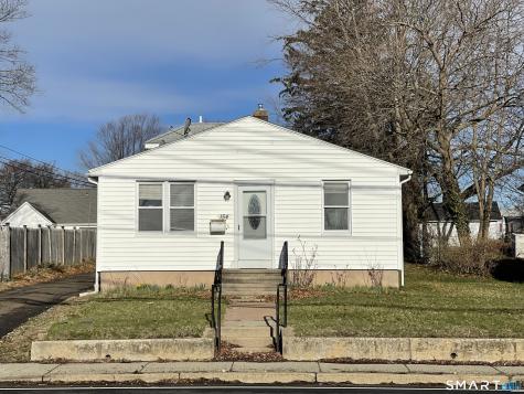 154 Hemingway Avenue East Haven CT 06512