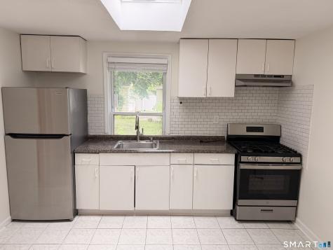 154 Hemingway Avenue East Haven CT 06512
