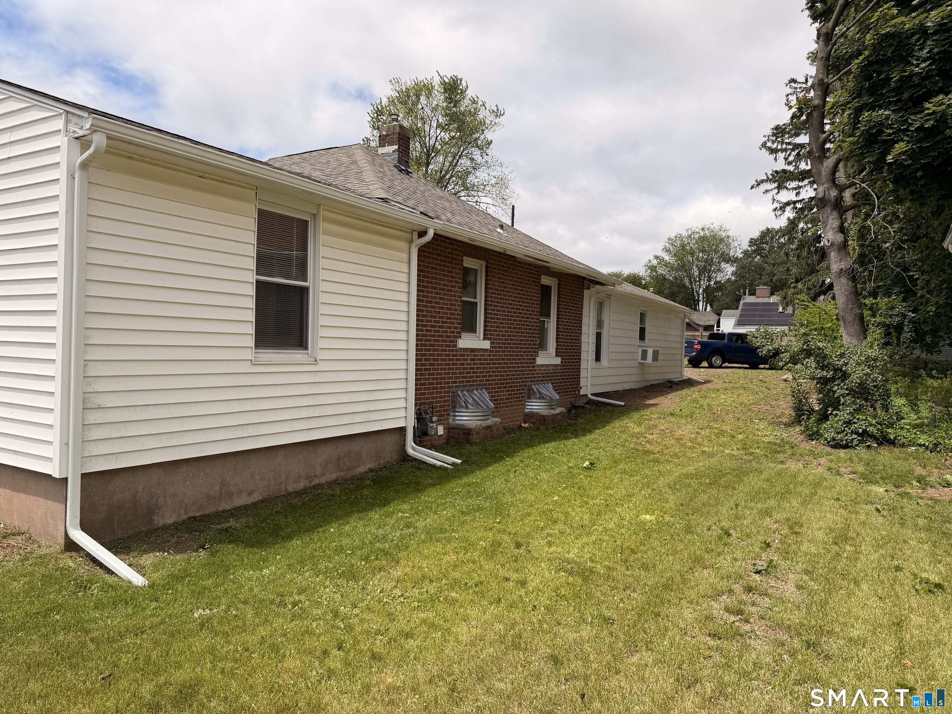 154 Hemingway Avenue East Haven CT 06512