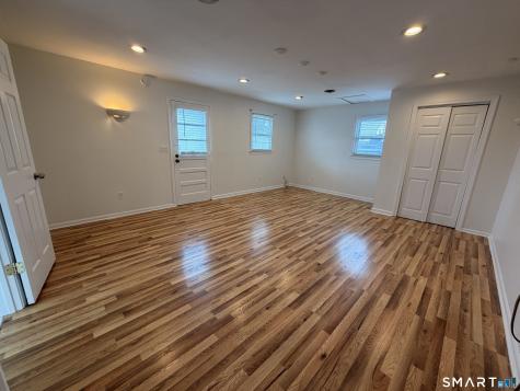 154 Hemingway Avenue East Haven CT 06512