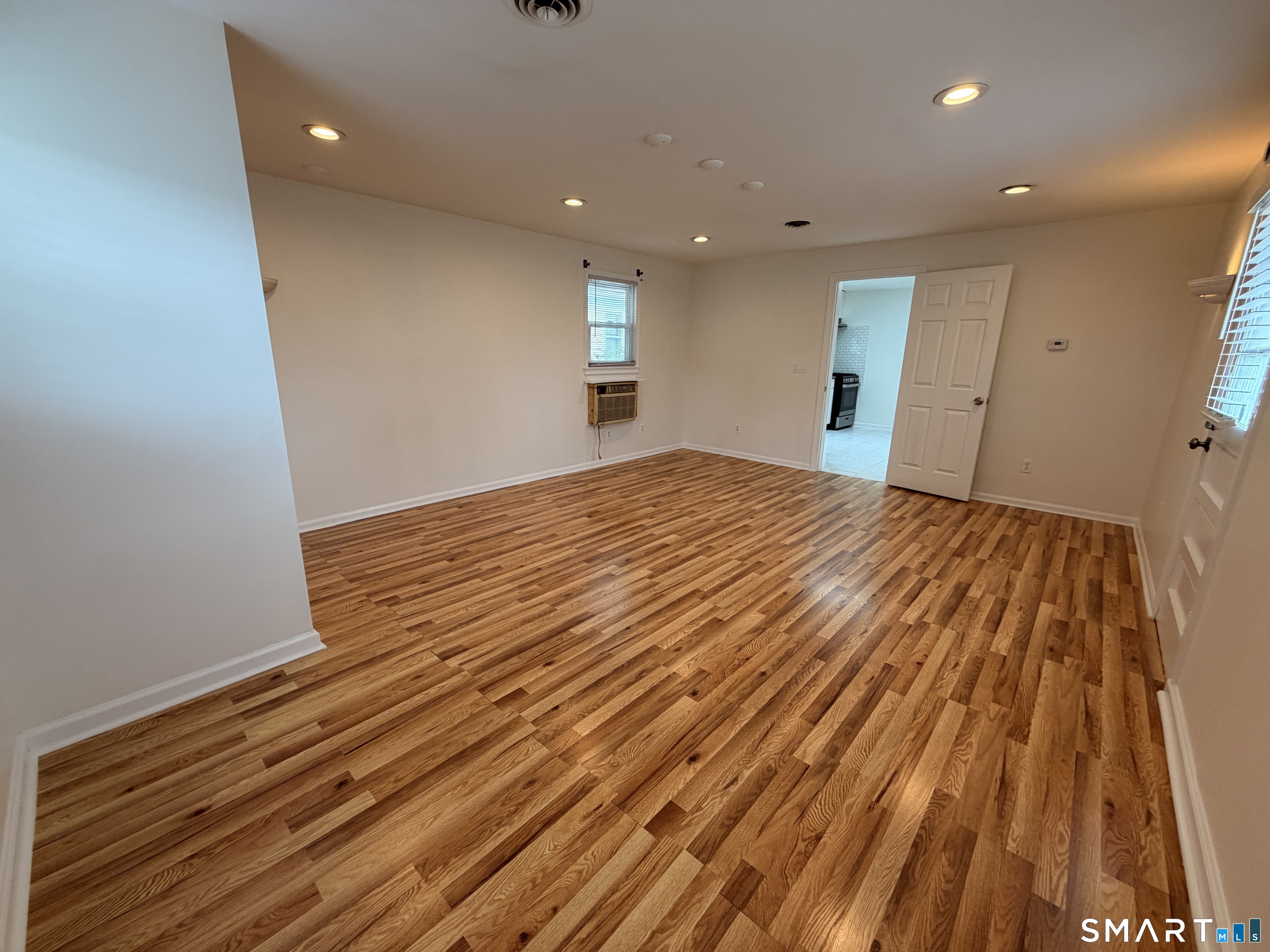 154 Hemingway Avenue East Haven CT 06512