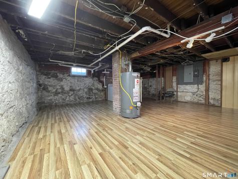 154 Hemingway Avenue East Haven CT 06512