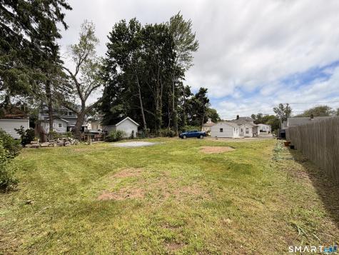 154 Hemingway Avenue East Haven CT 06512