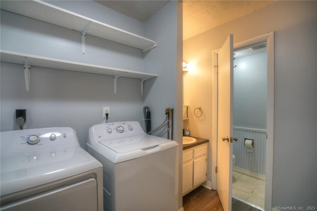 86 Buddington Road Groton CT 06340