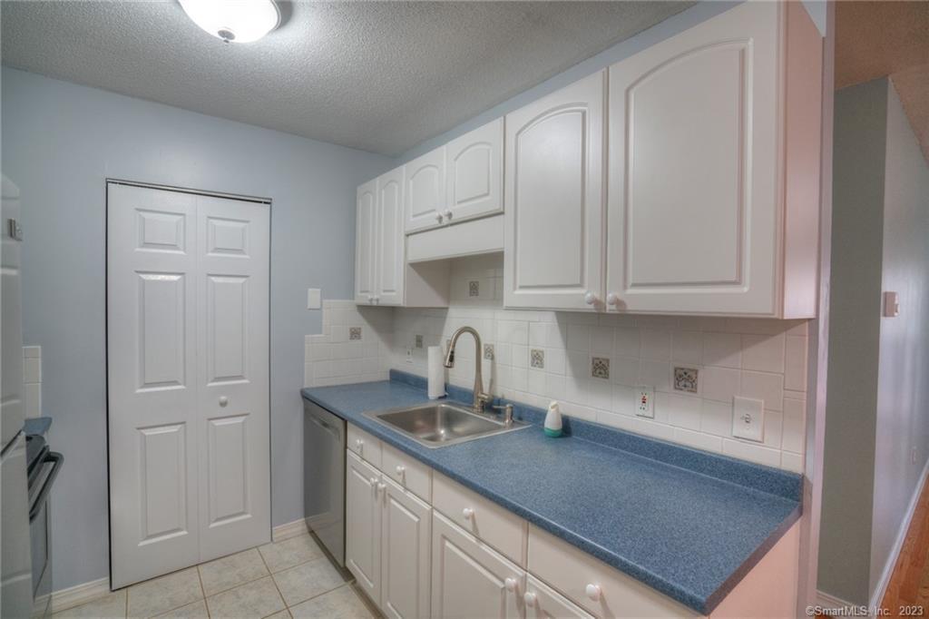 86 Buddington Road Groton CT 06340