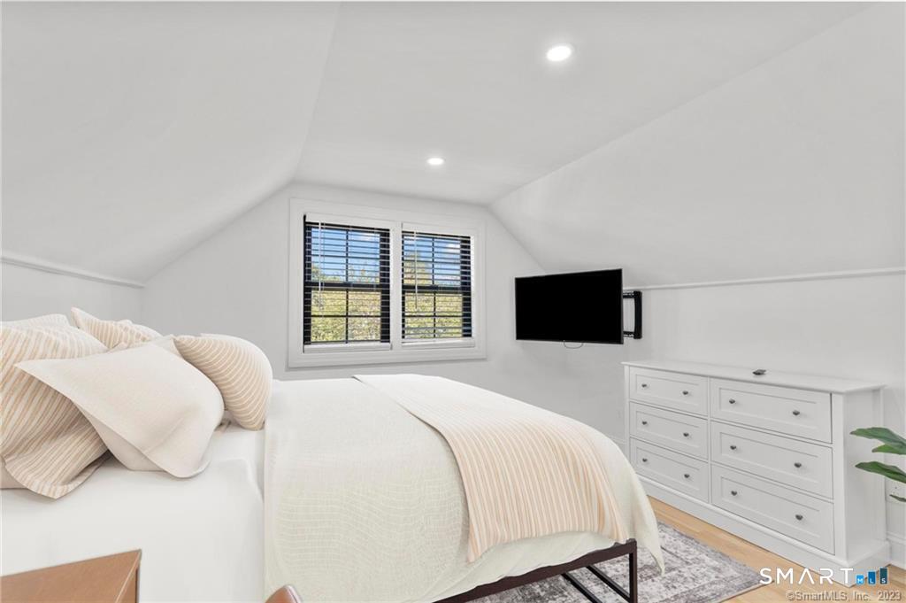 22 Oldfield Drive Fairfield CT 06824