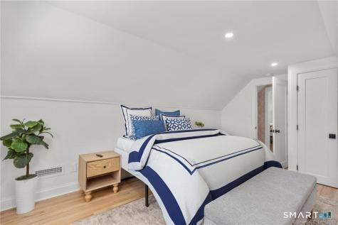 22 Oldfield Drive Fairfield CT 06824
