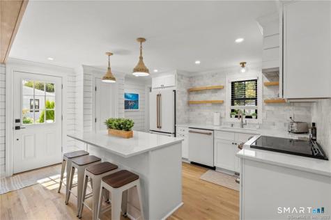 22 Oldfield Drive Fairfield CT 06824