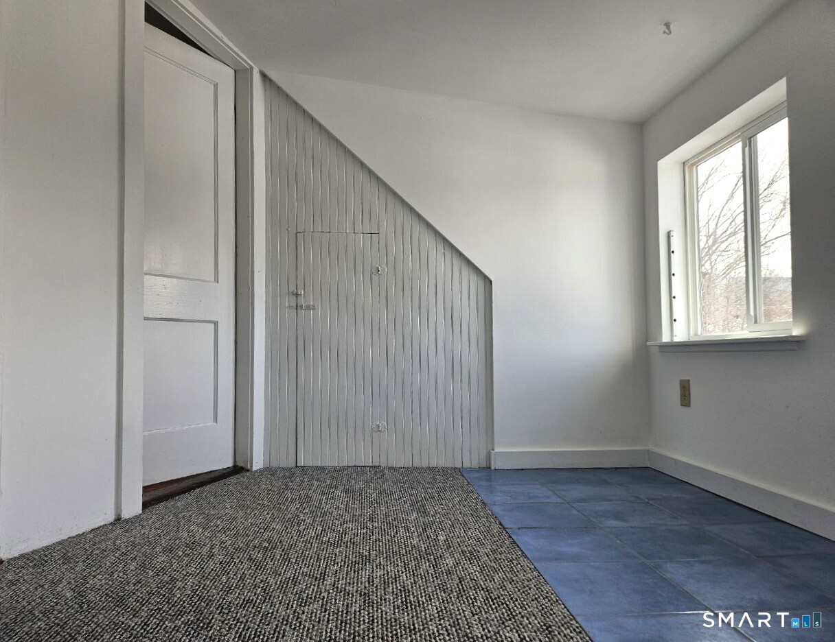 21 Sigourney Street Bristol CT 06010