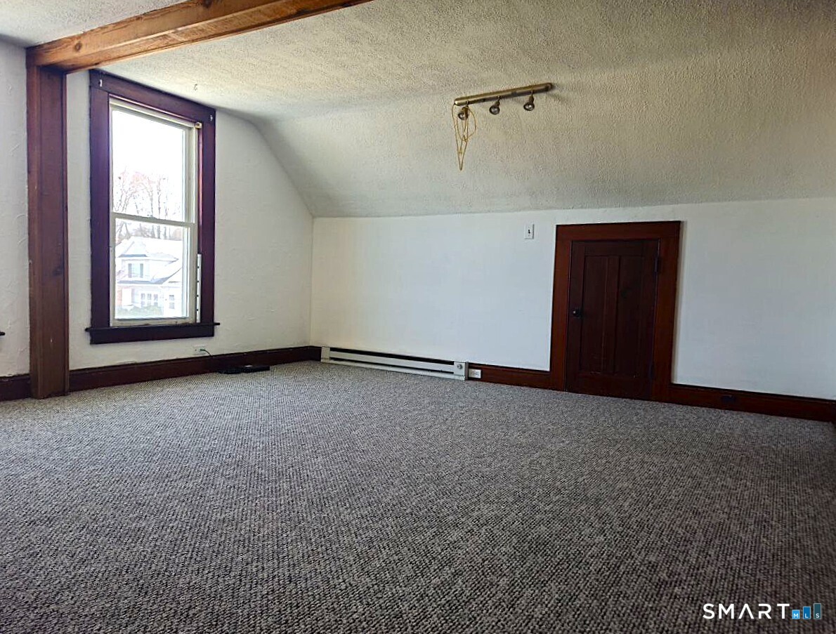 21 Sigourney Street Bristol CT 06010