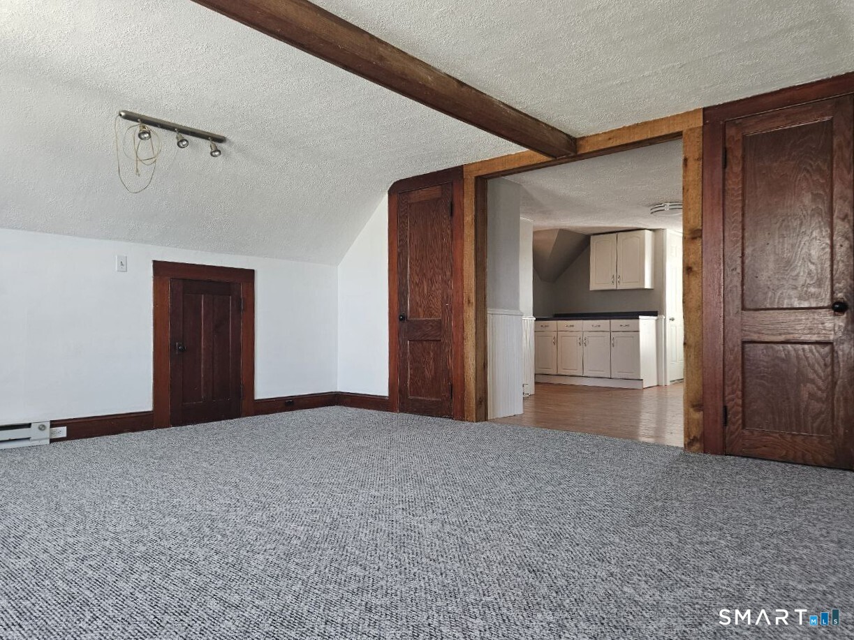 21 Sigourney Street Bristol CT 06010
