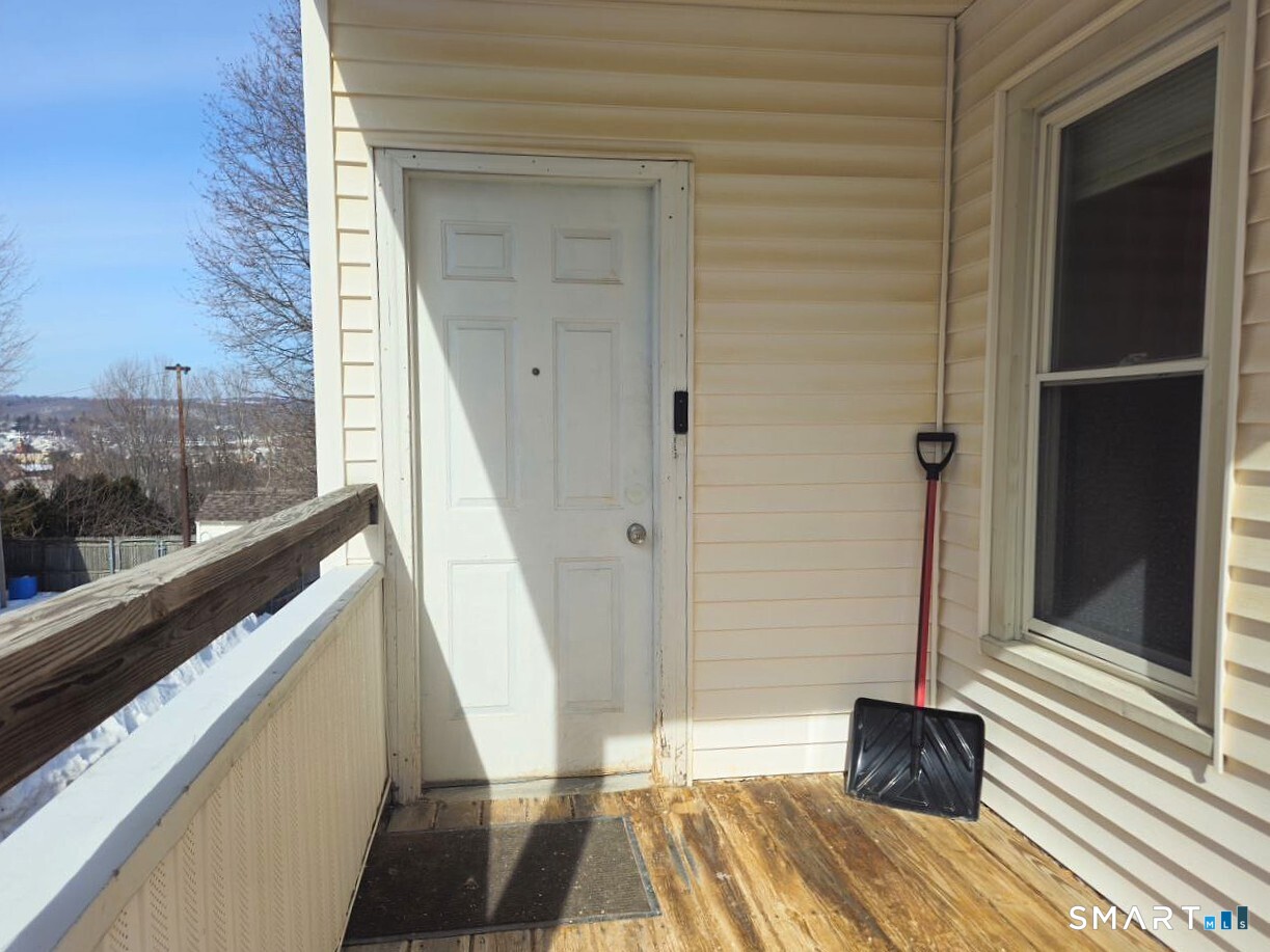 21 Sigourney Street Bristol CT 06010